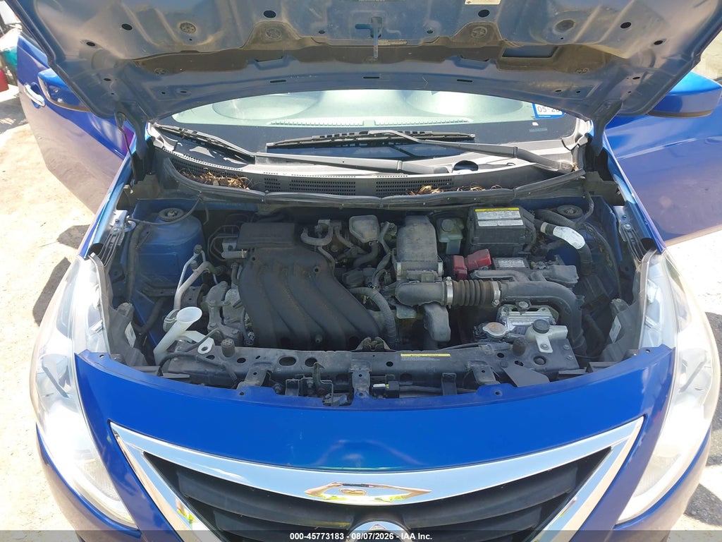 2017 Nissan Versa 1.6 SV photo 10