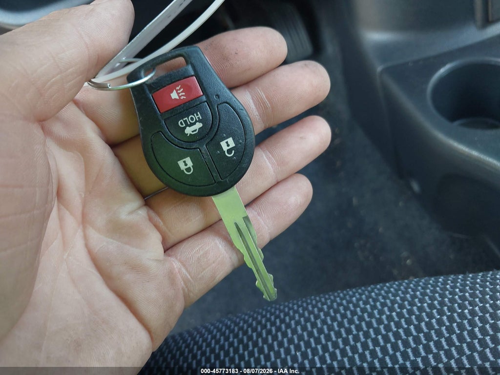 2017 Nissan Versa 1.6 SV photo 11