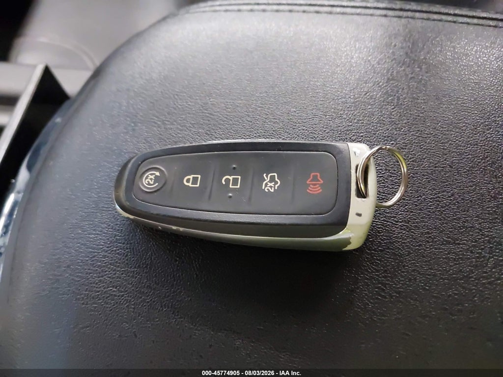 2017 Ford Taurus Limited photo 11