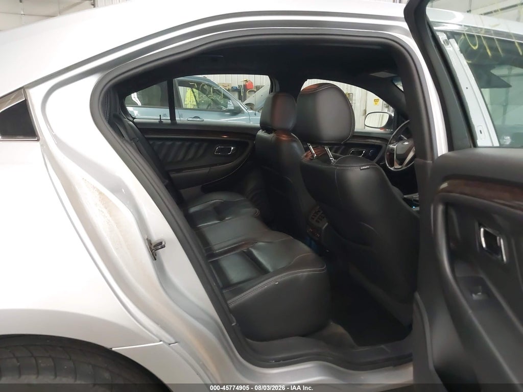 2017 Ford Taurus Limited photo 8