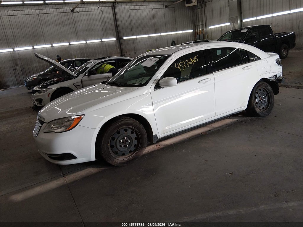 2014 Chrysler 200 LX photo 2