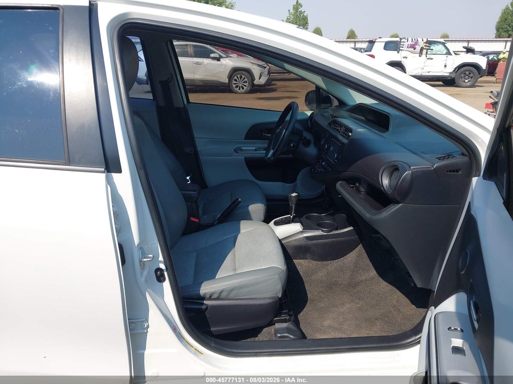 2012 Toyota Prius C Four photo 5