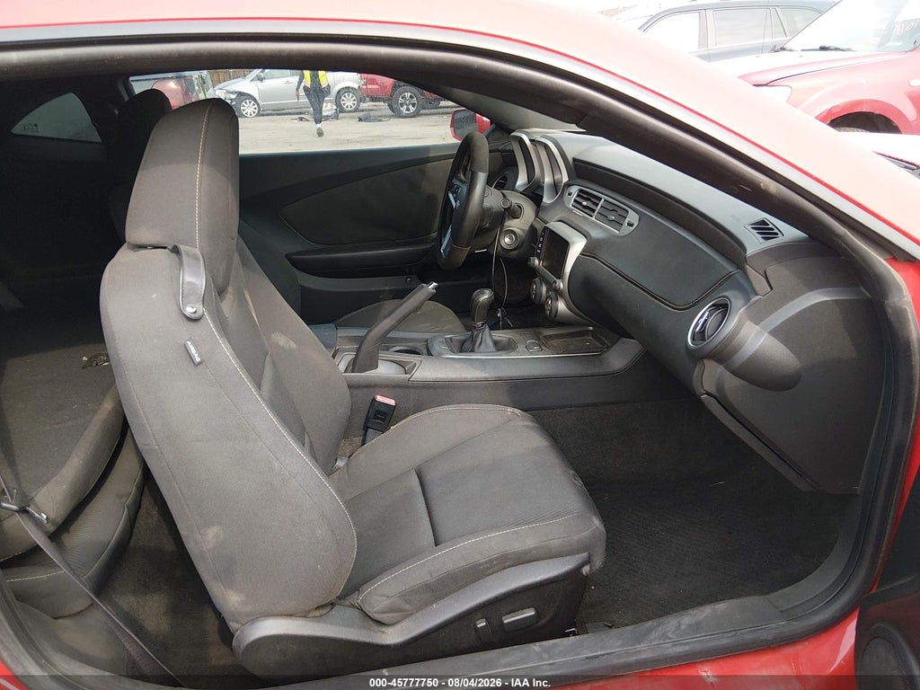 2014 Chevrolet Camaro 1LT photo 5