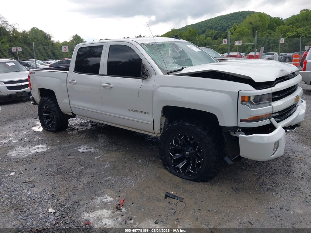2018 Chevrolet Silverado 1500 2LT photo 1
