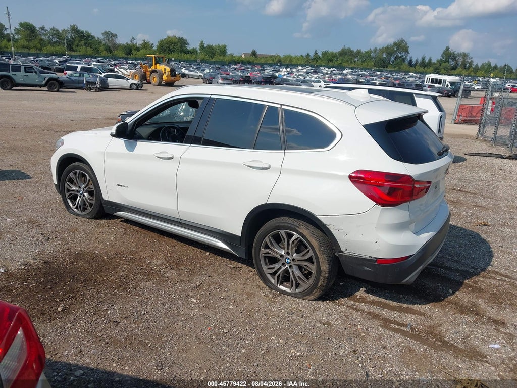 2018 BMW X1 XDRIVE28I photo 3