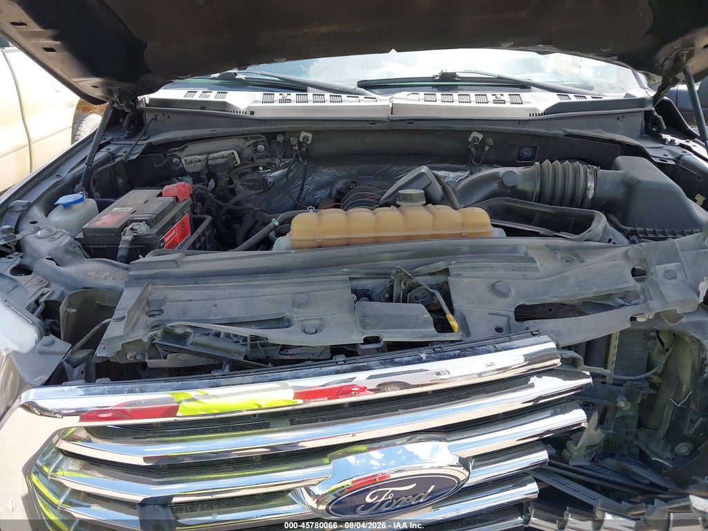 2015 Ford F-150 XLT photo 10