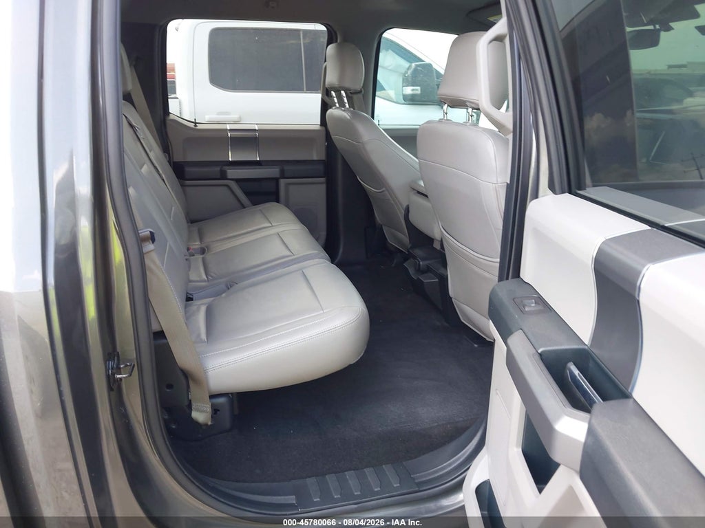 2015 Ford F-150 XLT photo 8