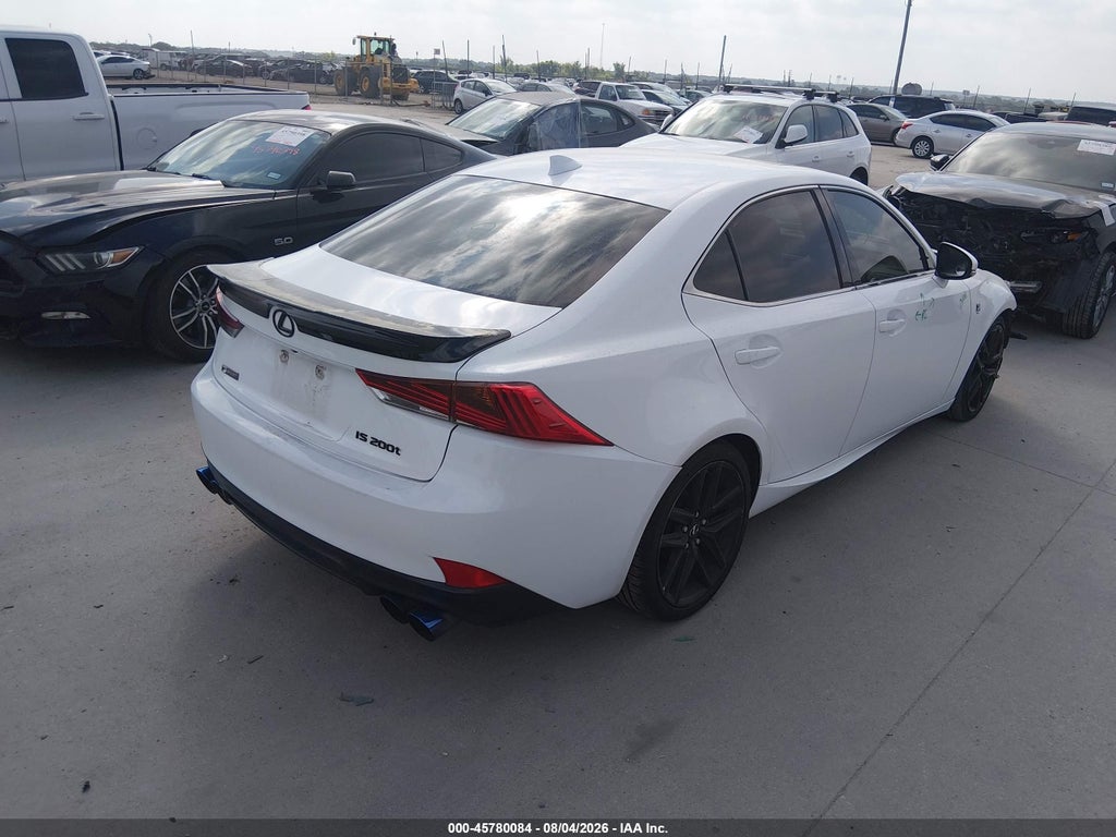 2017 Lexus IS 200T photo 4