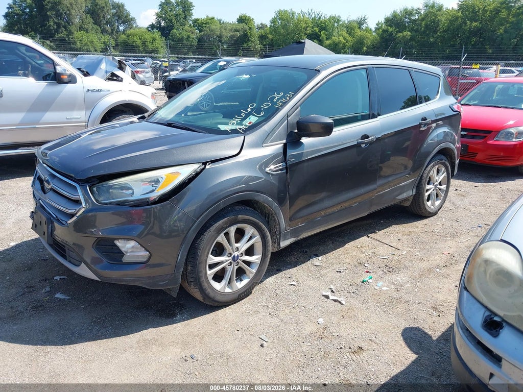 2017 Ford Escape SE photo 2