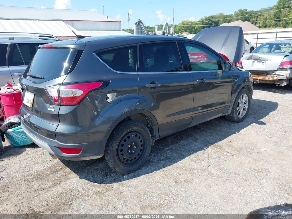 2017 Ford Escape SE photo 4