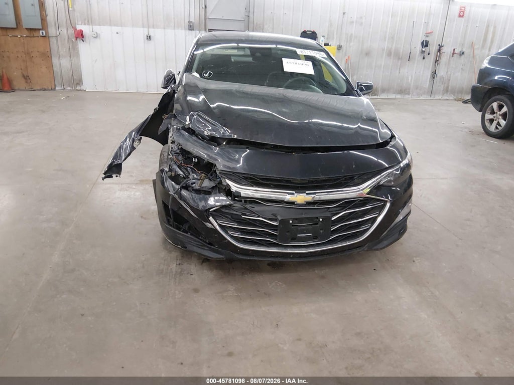2023 Chevrolet Malibu FWD 1LT photo 6