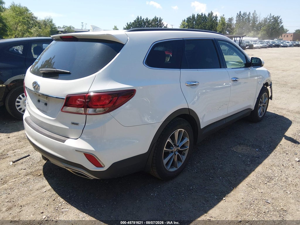 2017 Hyundai Santa FE SE photo 4