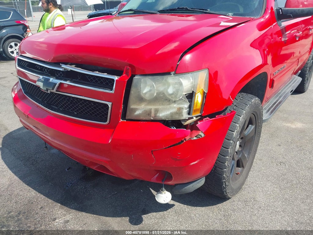 2011 Chevrolet Avalanche 1500 LT1 photo 6