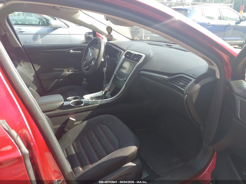 2013 Ford Fusion SE photo 5