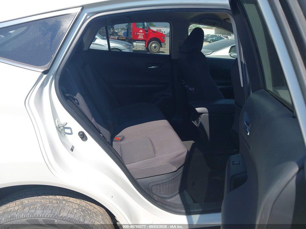 2021 Toyota Venza LE photo 8