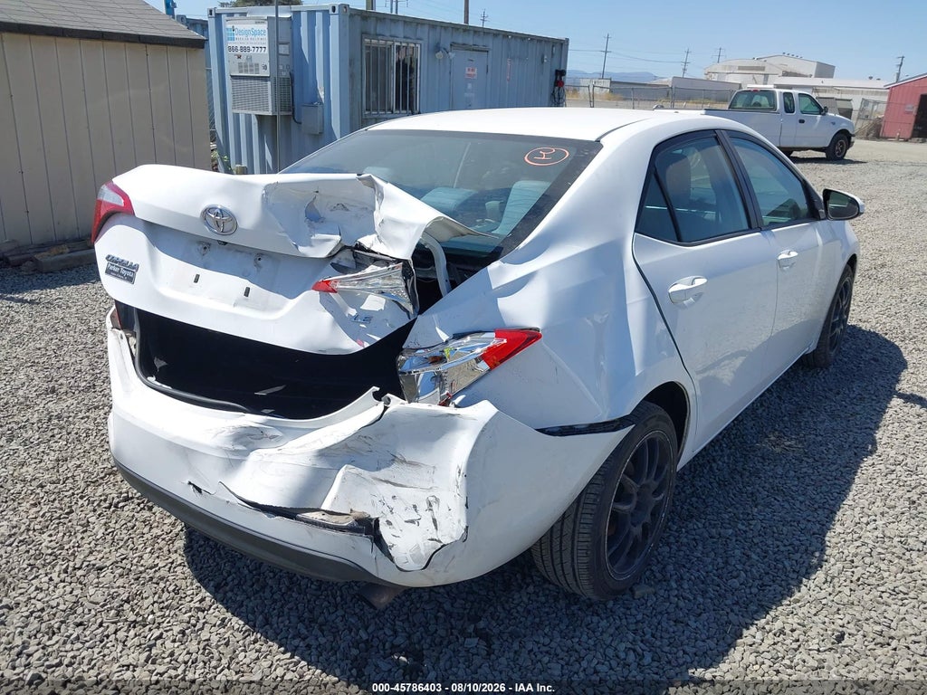 2016 Toyota Corolla LE photo 6