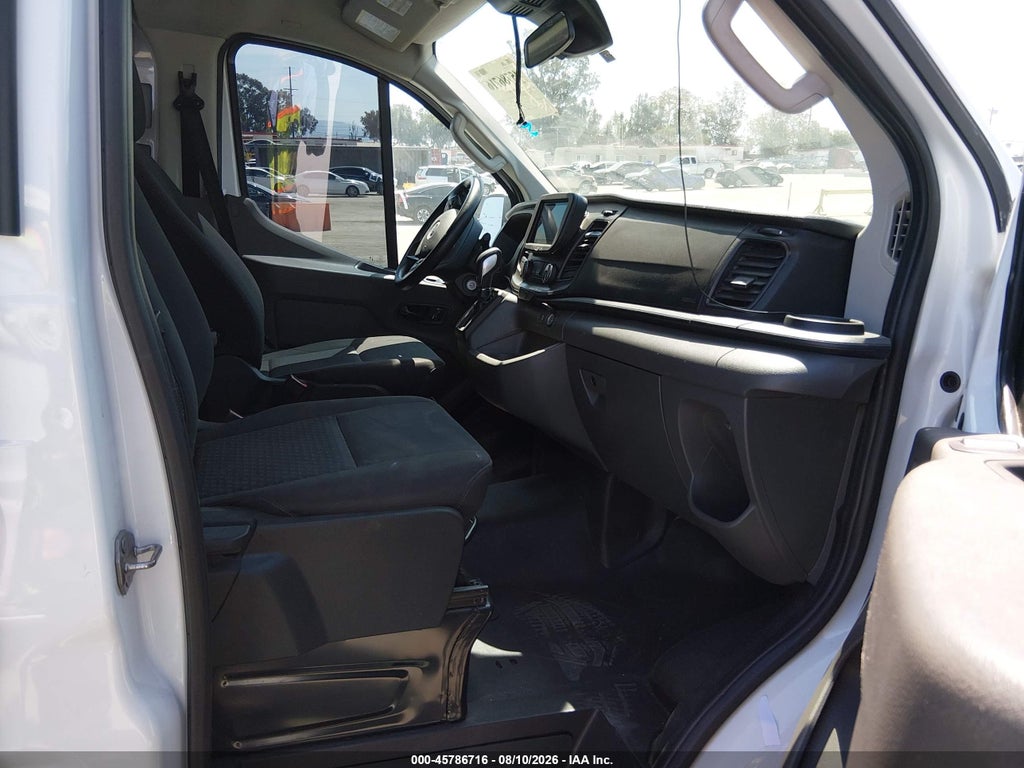 2024 Ford Transit-250 photo 5