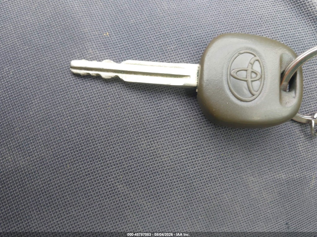 2006 Toyota Corolla LE photo 11