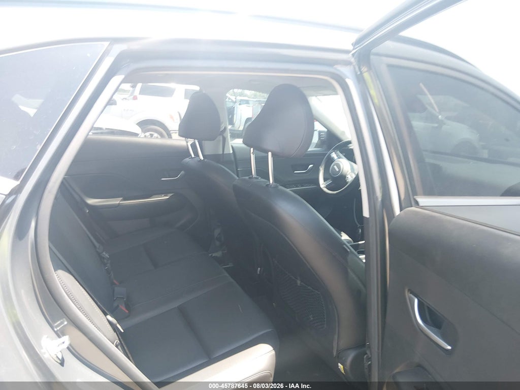2024 Hyundai Kona Limited photo 8