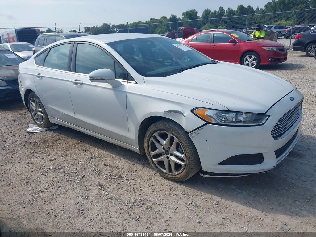 2016 Ford Fusion SE photo 1