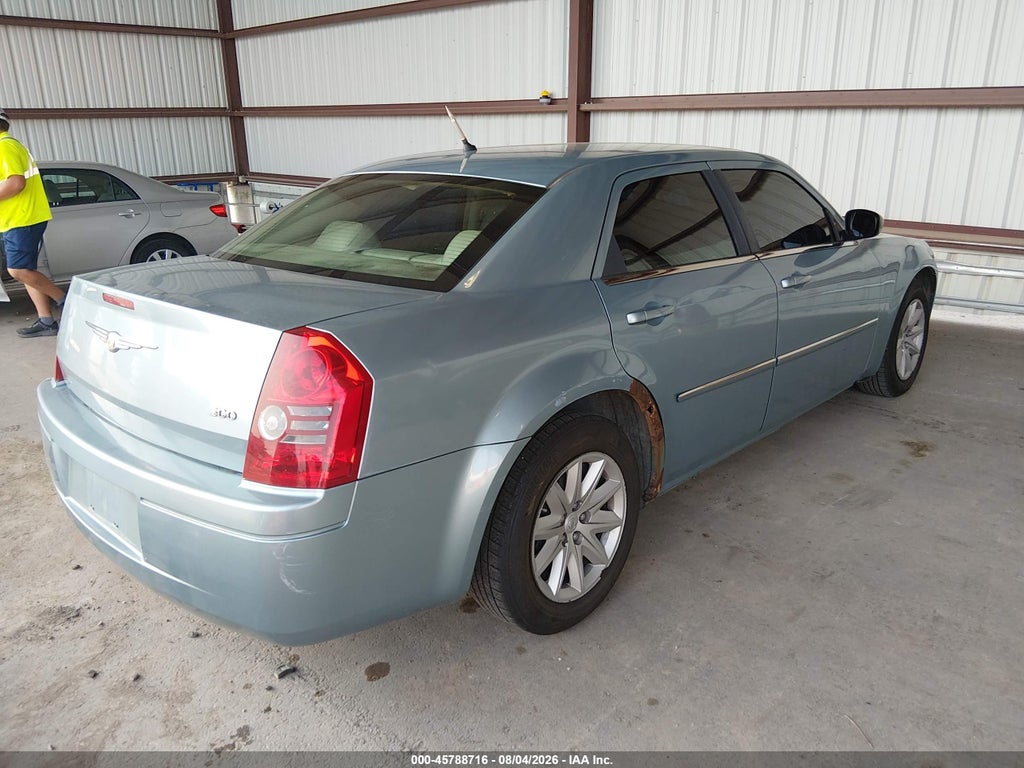 2008 Chrysler 300 LX photo 4