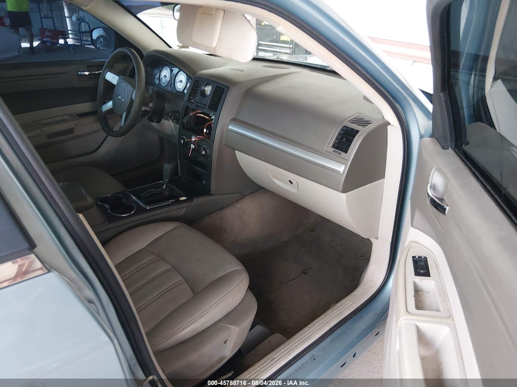 2008 Chrysler 300 LX photo 5