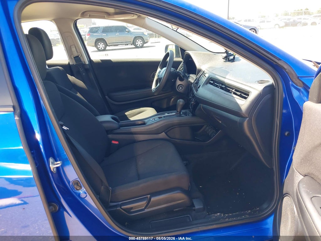 2018 Honda HR-V LX photo 5