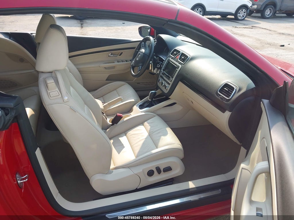 2014 Volkswagen EOS Executive photo 5