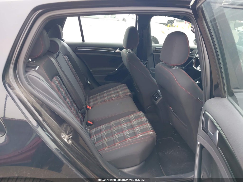 2016 Volkswagen Golf GTI S 4-Door photo 8