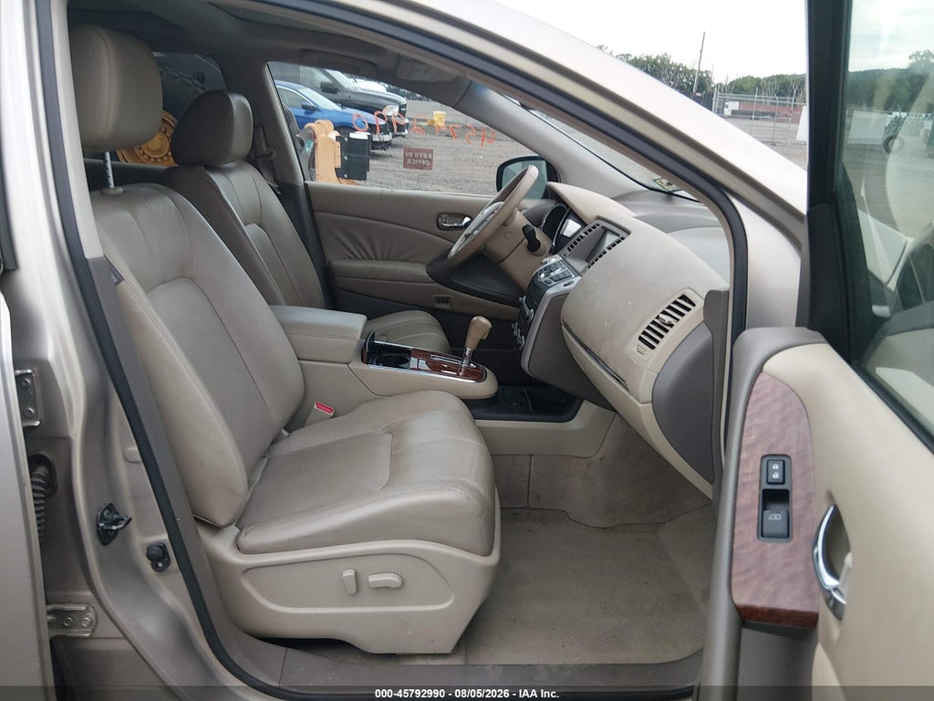 2010 Nissan Murano LE photo 5
