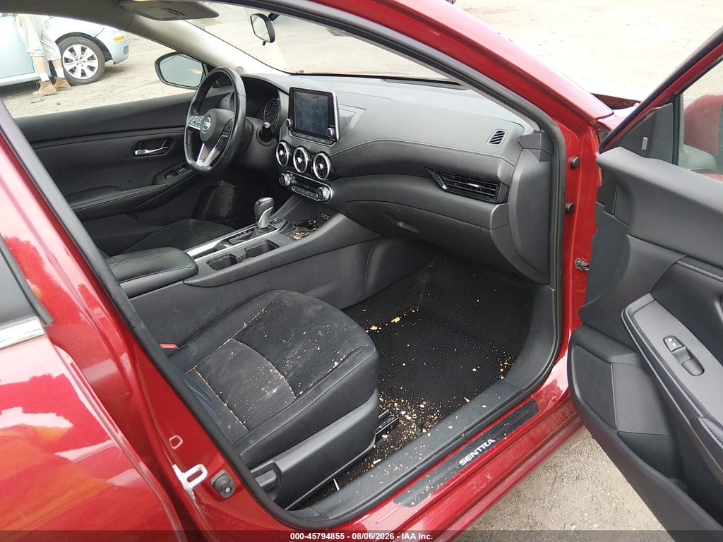 2021 Nissan Sentra SV Xtronic CVT photo 5