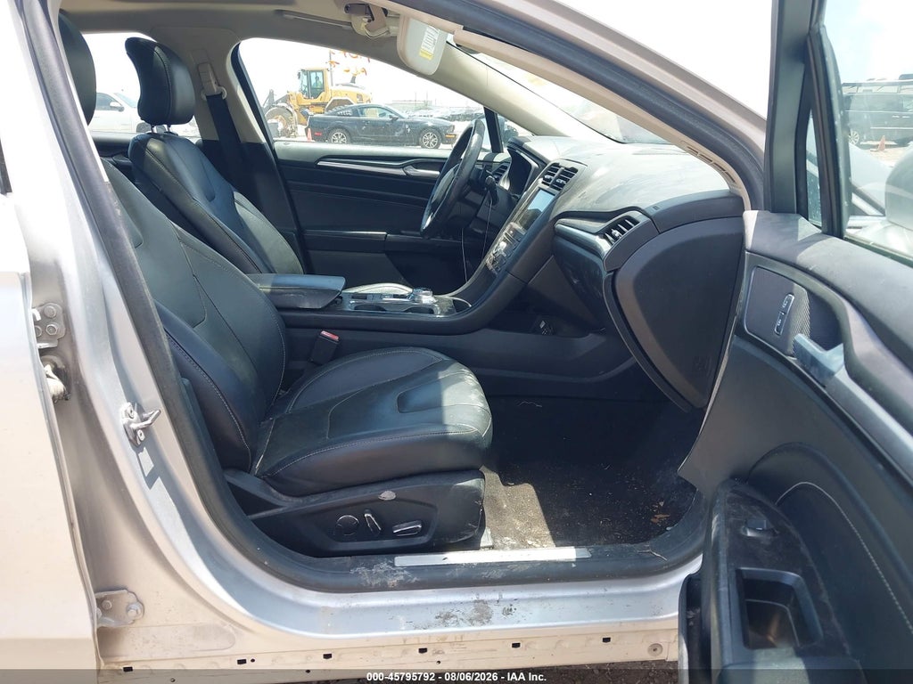 2019 Ford Fusion Titanium photo 5