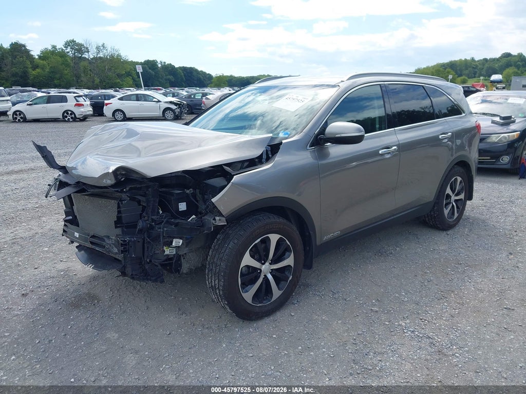 2017 Kia Sorento 3.3L EX photo 2