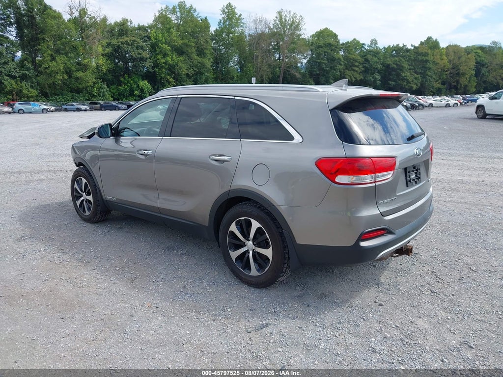 2017 Kia Sorento 3.3L EX photo 3