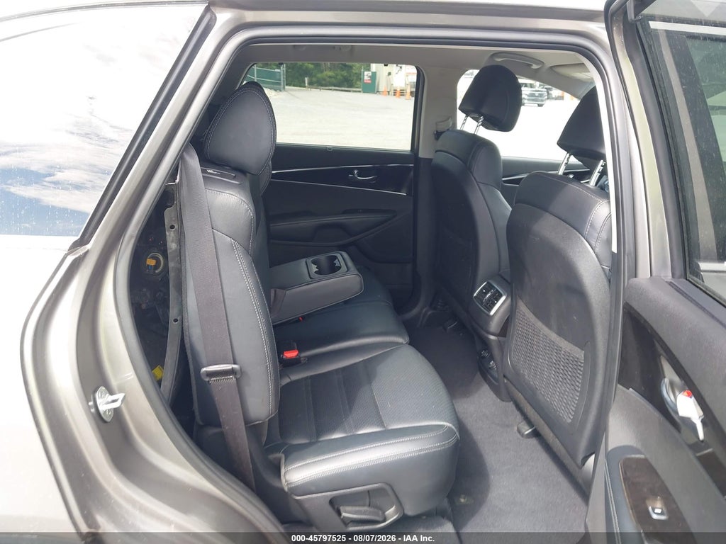2017 Kia Sorento 3.3L EX photo 8
