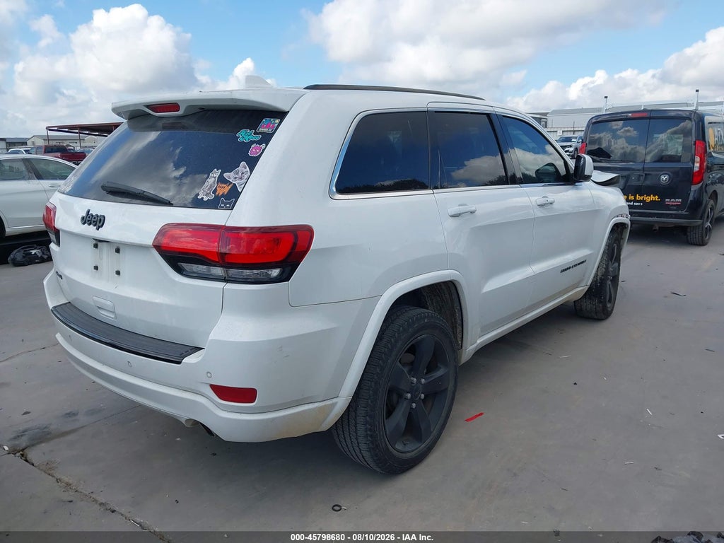 2015 Jeep Grand Cherokee Altitude photo 4