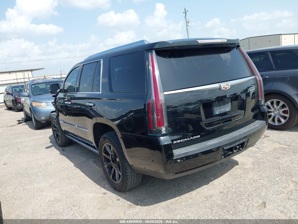 2017 Cadillac Escalade Premium Luxury photo 3