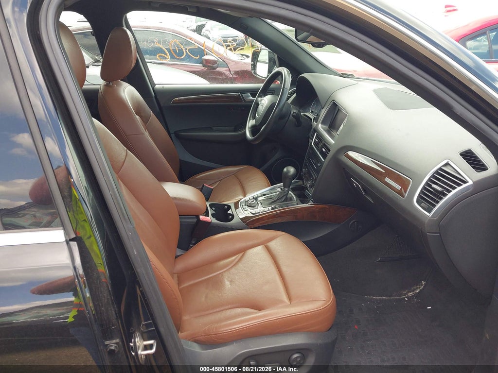 2012 Audi Q5 2.0T Premium photo 5