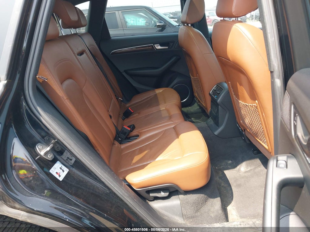 2012 Audi Q5 2.0T Premium photo 8