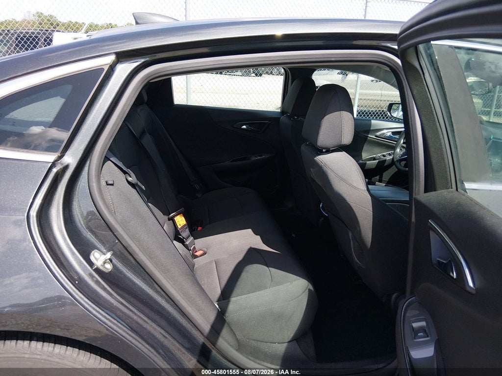2018 Chevrolet Malibu LT photo 8