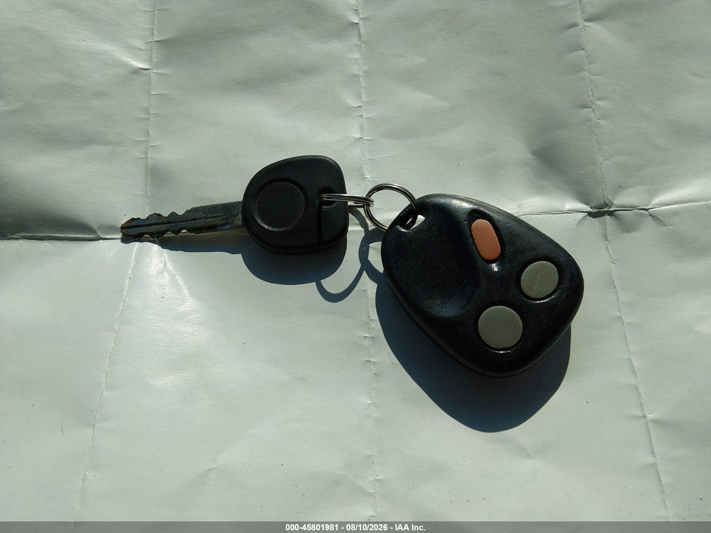 2003 GMC Yukon XL 1500 Denali photo 11
