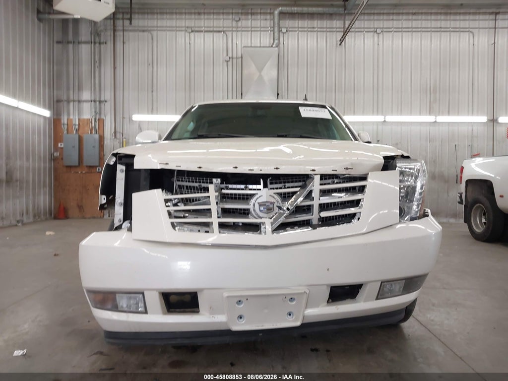 2007 Cadillac Escalade ESV Standard photo 6