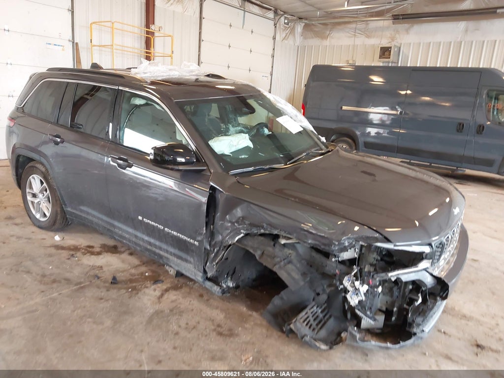 2025 JEEP GRAND CHEROKEE