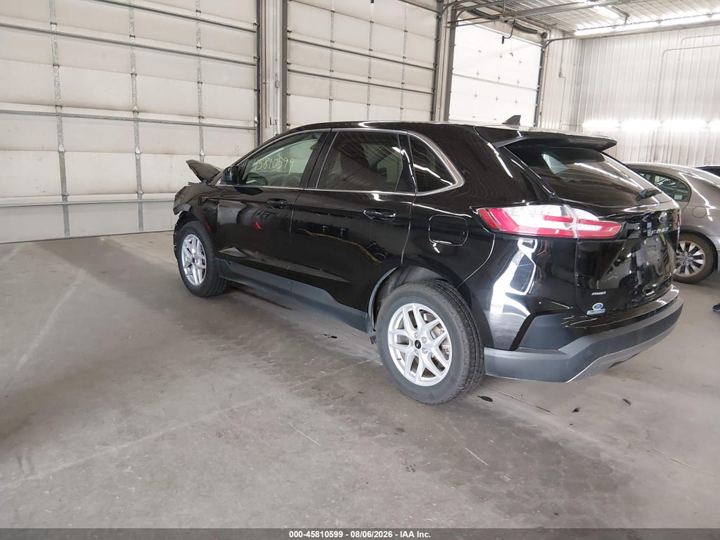 2023 Ford Edge SEL photo 3