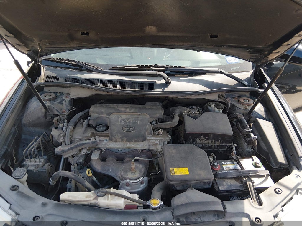 2014 Toyota Camry LE photo 10