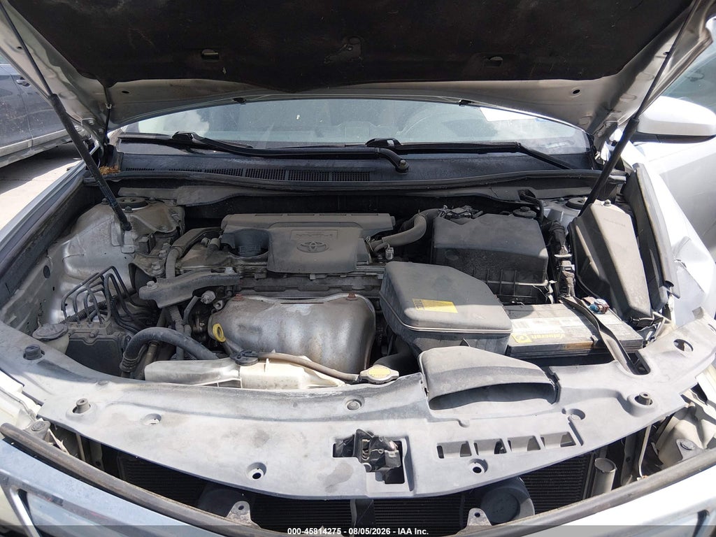 2014 Toyota Camry LE photo 10