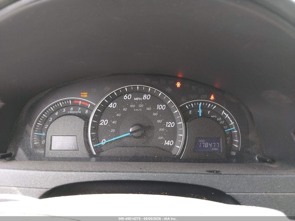 2014 Toyota Camry LE photo 7