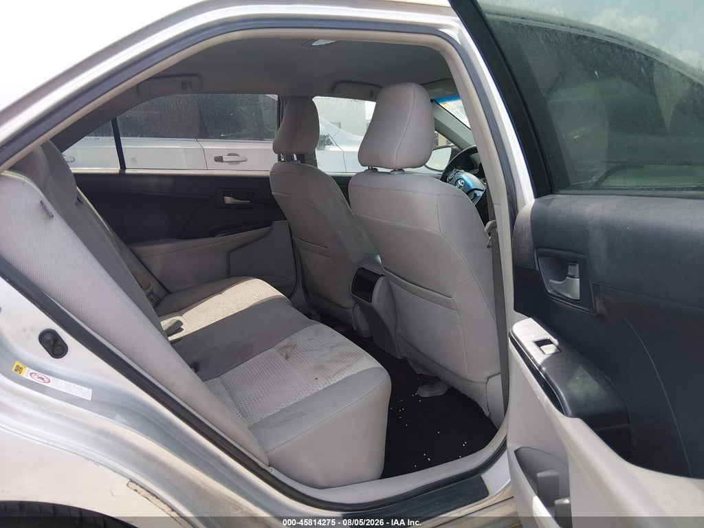 2014 Toyota Camry LE photo 8