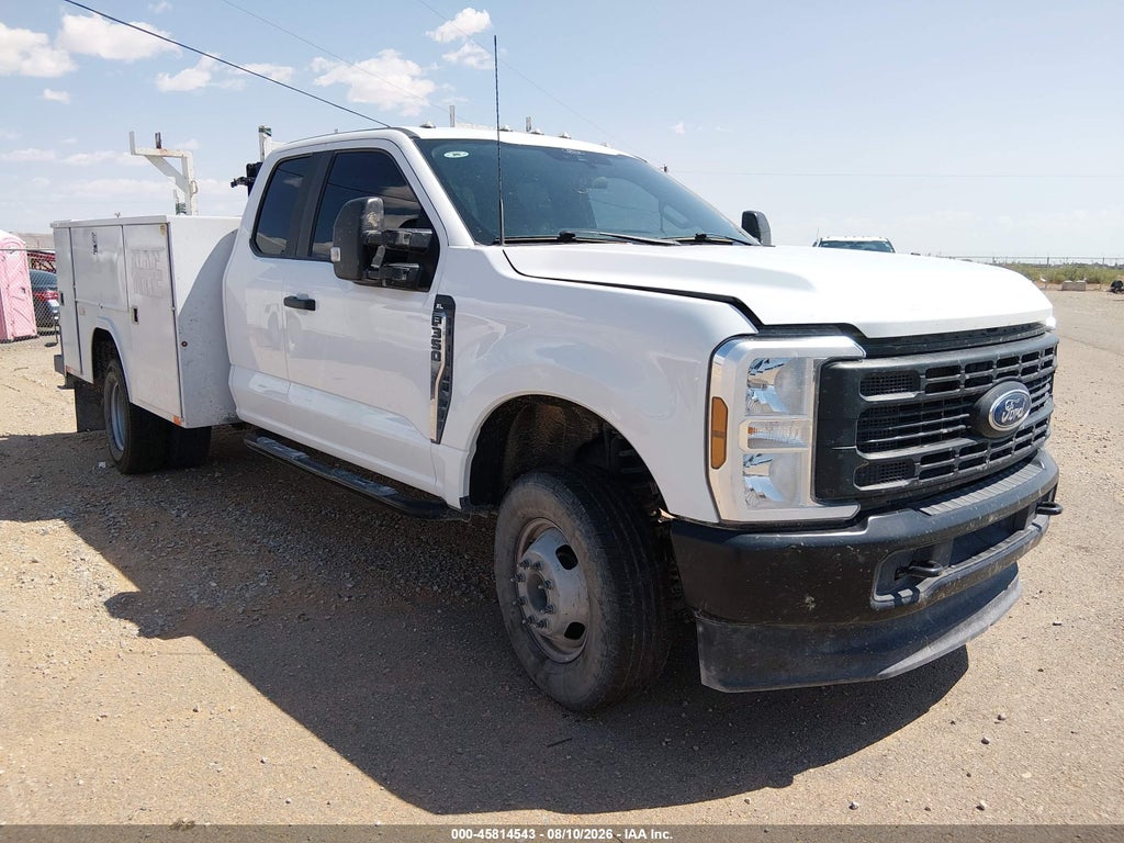 2024 Ford F-350 Chassis XL photo 1