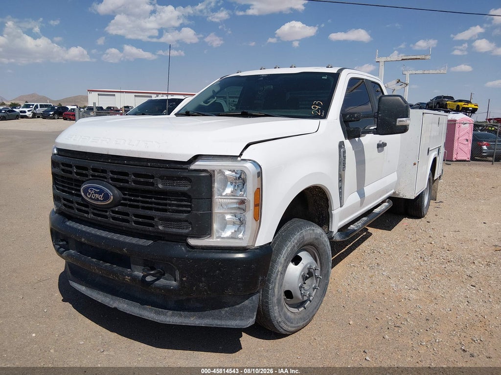 2024 Ford F-350 Chassis XL photo 2
